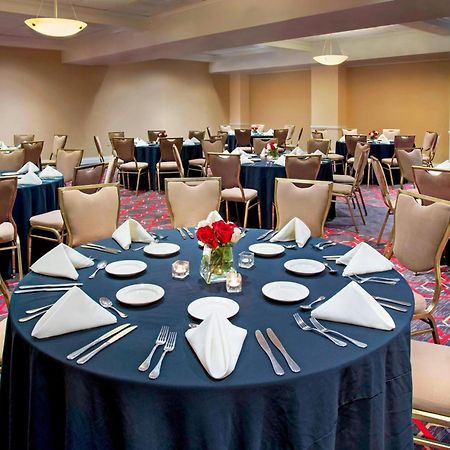 פליינוויו Four Points By Sheraton Melville Long Island מראה חיצוני תמונה