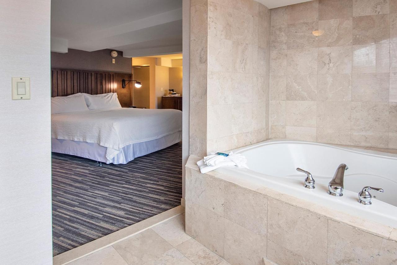 פליינוויו Four Points By Sheraton Melville Long Island מראה חיצוני תמונה