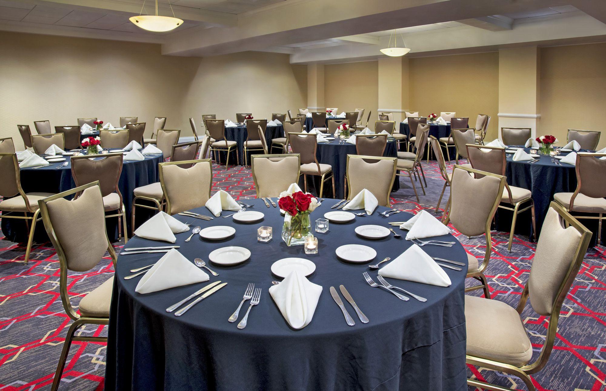 פליינוויו Four Points By Sheraton Melville Long Island מראה חיצוני תמונה