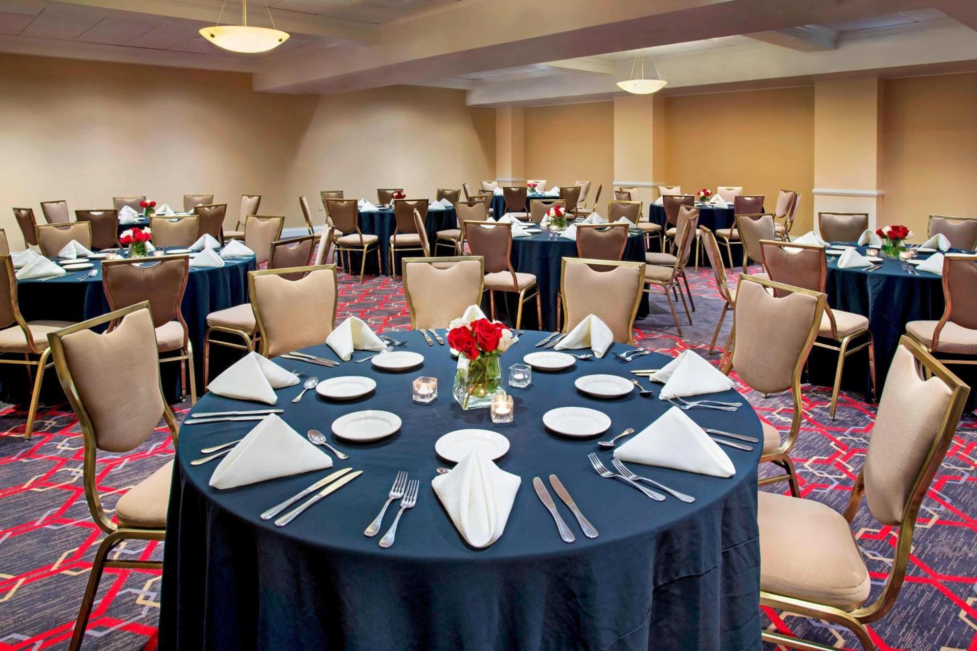 פליינוויו Four Points By Sheraton Melville Long Island מראה חיצוני תמונה