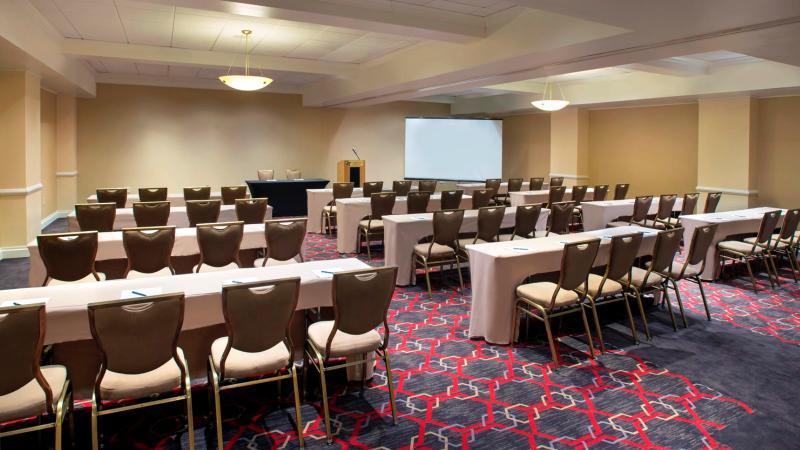 פליינוויו Four Points By Sheraton Melville Long Island מראה חיצוני תמונה